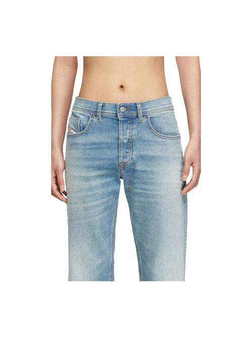 JEANS REGULAR D-FINITIVE DIESEL | A10230 0DBEH01